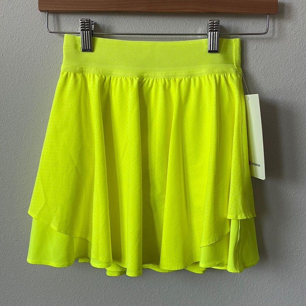 NWT Lululemon Court Rival Perforated High-Rise Skirt *Long Highlight Yellow Sz 0